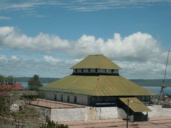 Cerita Di Balik Masjid Agung Keraton Buton