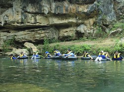 Cerita dibalik Ceruk Batu: Gua Pindul