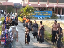 Extraordinary Flores (Part 1)