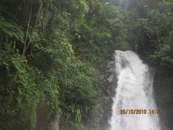 Gemuruh Air Terjun Haratai