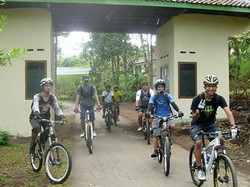 Gowes Jelajah Festival Petualang Nusantara 2011