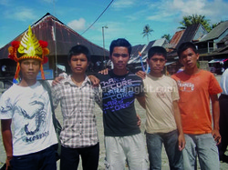 Hari Kedua, Atraksi Hombo Batu Ramaikan Pagelaran