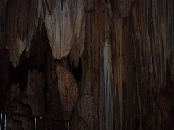 Ini Dia 2 Gua Terindah di Indonesia