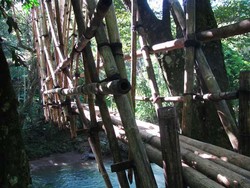 Keluar Cibeo (Baduy Dalam) Menuju Kaduketuk (Baduy Luar)