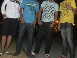 Keren! Menikmati Malam dan Pohon Natal Terbesar di Manado