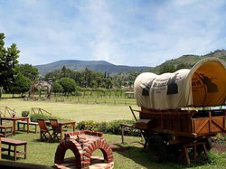 Liburan Ala Koboi di DeRanch Bandung