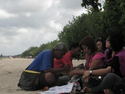 Liburan di Bali Sambil Bikin Tato, Pikir-pikir Dulu Deh