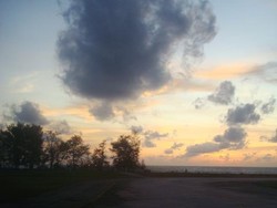 Malam Panas di Phuket, Thailand