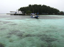 Mari Bergandengan ke Pulau Gusung Pandan