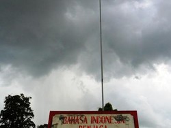 Maruf, Sang Perawat Tugu Perbatasan RI-PNG