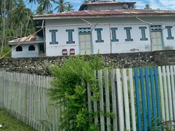 Melawat Kehidupan Masyarakat Pulau Malenge