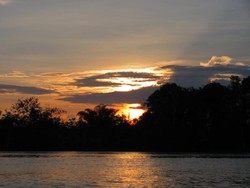 Membelah  Sungai Kapuas