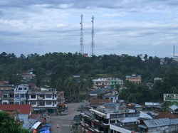 Meneropong Kota Bangko