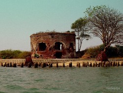 Mengais Harta Karun di Kepulauan Seribu