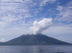 Mengunjungi Alor, Mengelilingi Pulau-pulau