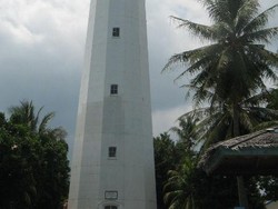 Mercusuar Cikoneng Menjulang Tinggi di Anyer