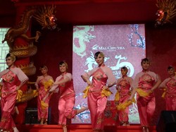 Meriahnya Imlek ala Mal Ciputra Jakarta