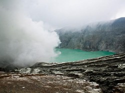 Momen Indah di Kawah Ijen