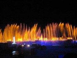 Nyanyian Laut Penuh Sensasi di Pulau Sentosa, Singapura