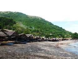 Perjalanan Off-Road ke Lamalera