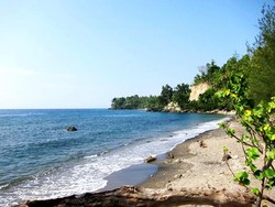 Rasakan! Sensasi Pasir Lada Hitam di Barat Indonesia