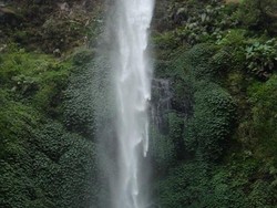 Sensasi dan Legenda Air Terjun Coban Rondo