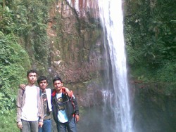 Seribu Tantangan Mencapai Curug Seribu