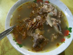 Soto Kaledo, kuliner Donggala yang bisa bikin nangis!