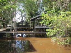 Taman Wisata Kumkum, Tempat Berteduh dari Sinar Mentari