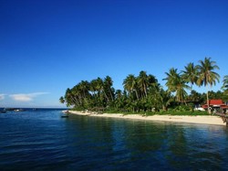 The closest I get... Derawan Island
