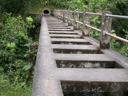 Waterboom Alami di Senaru Lombok
