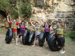 Wisata Goa Pindul dan Progo Rafting
