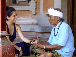 Wisata Spiritual Ala Eat, Pray, Love