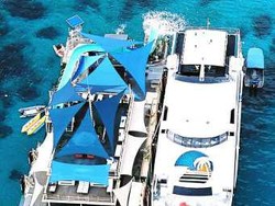 Yuk Berpetualang di Bali dengan Kapal Pesiar