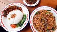 Nasi Goreng Paru hingga Empal Mercon yang Rasanya Mantul
