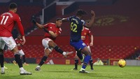 Dalam pertandingan ini, Martial dua kali membobol gawang lawan. Phil Noble/Pool via AP.