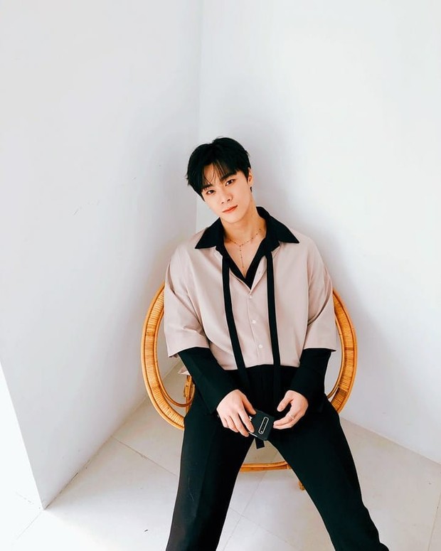 Moonbin ASTRO Moonbin membagikan potret kesehariannya di media sosial