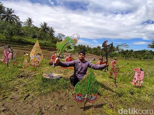 Melihat Pementasan Wayang Serangga di Lokasi Persawahan Magelang
