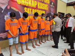 Wanita Ini Dilempar Paving hingga Tak Sadar, 8 Anggota Perguruan Silat Ditangkap