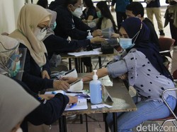 80 RIbu Nakes di Jabar Sudah Divaksinasi Corona