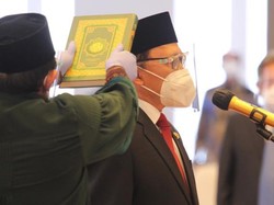 Lantik Ridwan Mansyur Jadi Panitera, Ketua MA Ingatkan Cermat Ketik Putusan