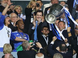 Roman Abramovich dan Piala-pialanya di Chelsea