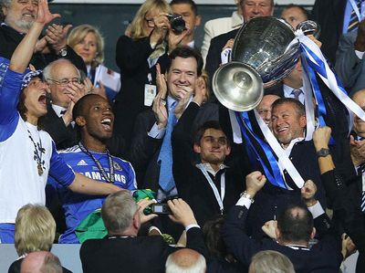 Roman Abramovich dan Piala-pialanya di Chelsea