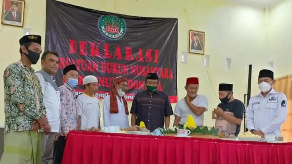 Sekumpulan Dukun Deklarasikan Perkumpulan Sekumpulan Dukun Deklarasikan Perkumpulan