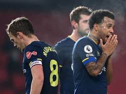 Ryan Bertrand. Pada bulan Juni 2024, sosok 34 tahun yang pernah membela Chelsea dan Southampton ini mengumumkan gantung sepatu. Mantan pemain timnas Inggris itu pensiun di umur 34 tahun. Foto: Getty Images/Laurence Griffiths