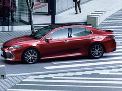 Toyota Camry Dapat Penyegaran, Ini Tampilan Barunya