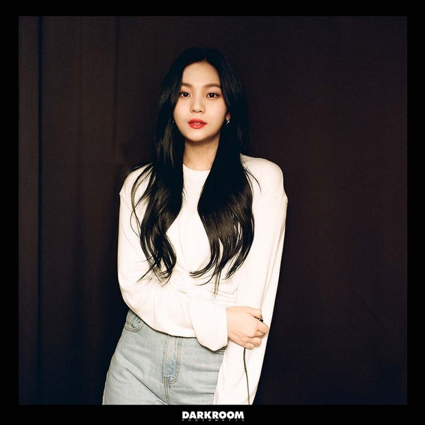 Umji GFRIEND Potret Umji dalam rangka memperingati 6 tahun GFRIEND berkarir di industri musik Korea