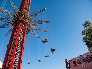 Dubai Punya Wahana Ayunan Tertinggi di Dunia