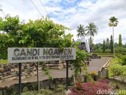 Antisipasi Hujan Abu Gunung Merapi, Candi Ngawen Ditutup Plastik