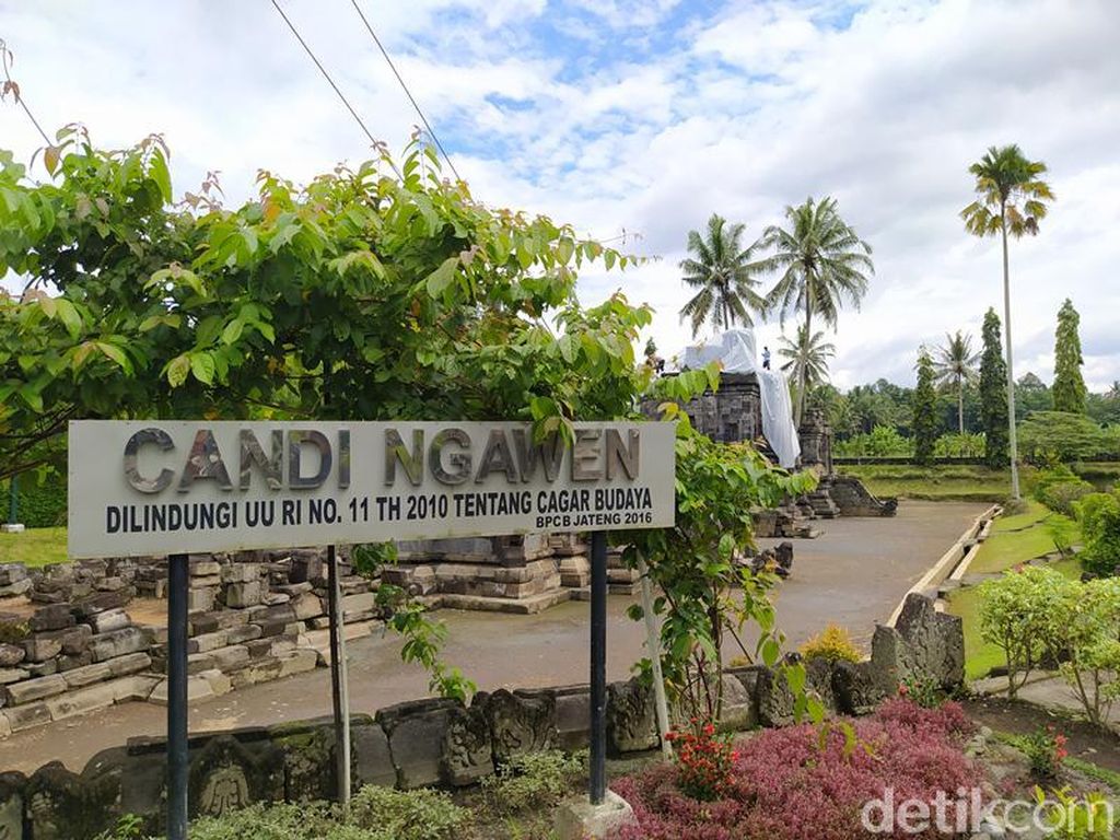 Antisipasi Hujan Abu Gunung Merapi, Candi Ngawen Ditutup Plastik Antisipasi Hujan Abu Gunung Merapi, Candi Ngawen Ditutup Plastik